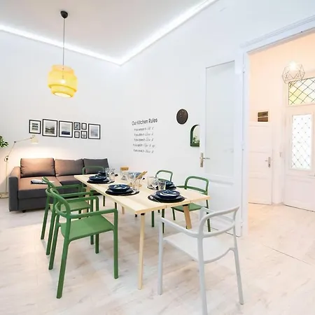 Very - Sunny - Comfy Holiday home *